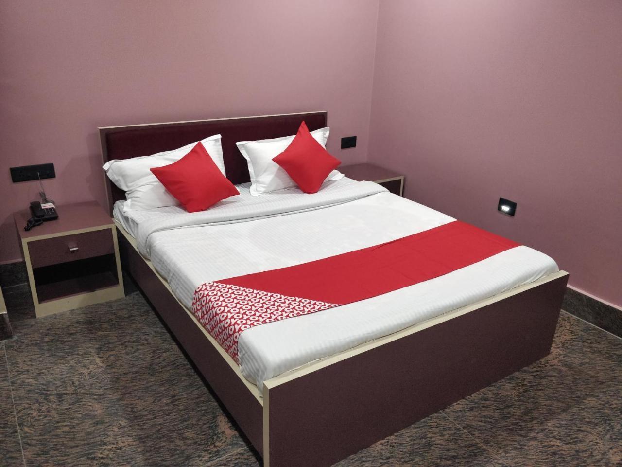 Oyo 16871 Anant Home Stay シロン エクステリア 写真