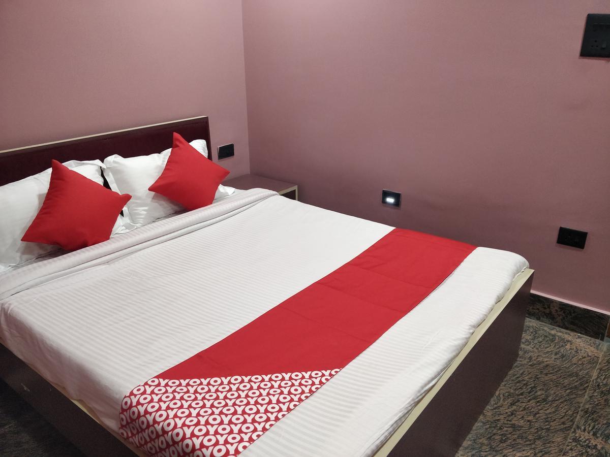 Oyo 16871 Anant Home Stay シロン エクステリア 写真