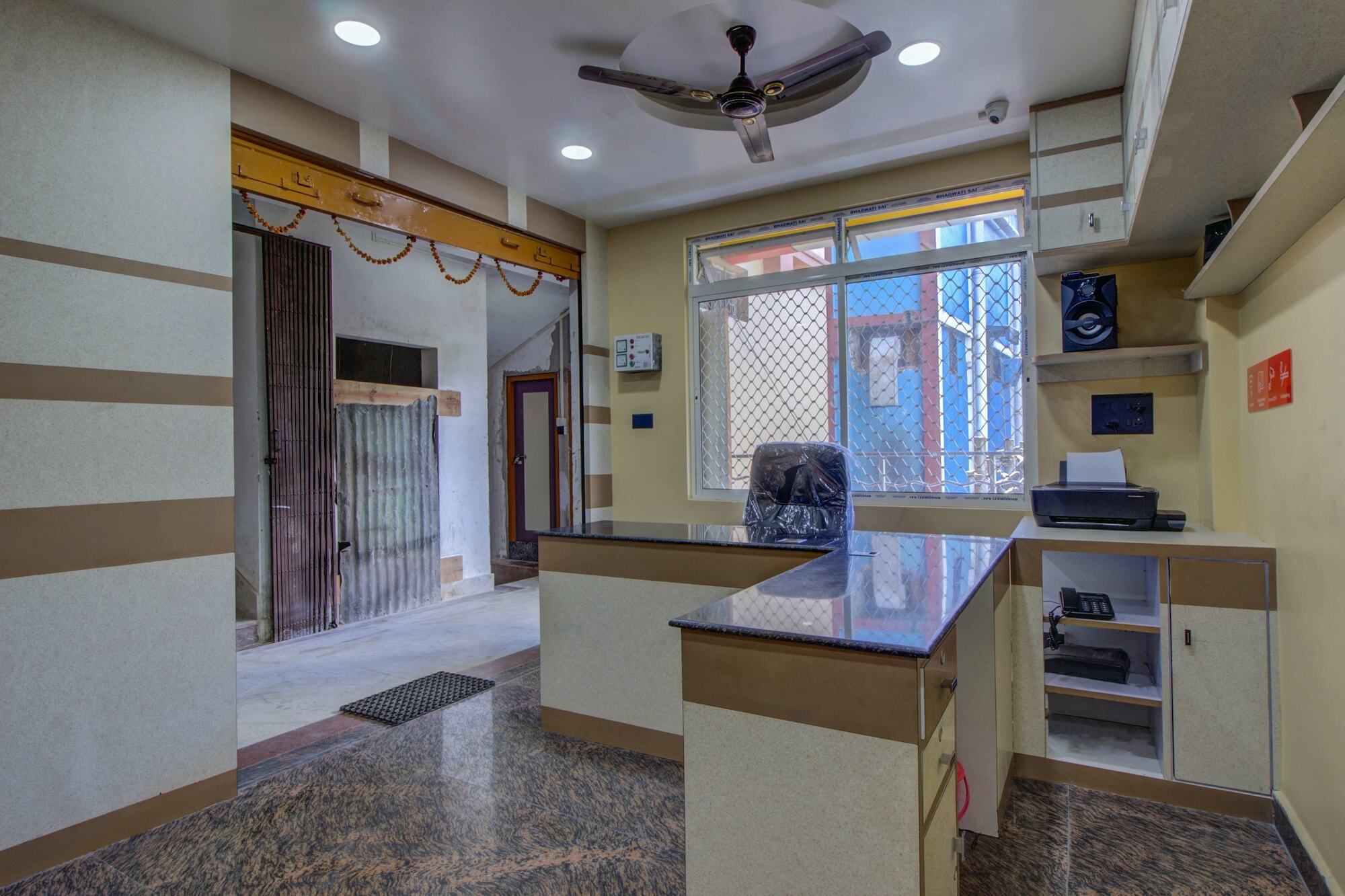Oyo 16871 Anant Home Stay シロン エクステリア 写真